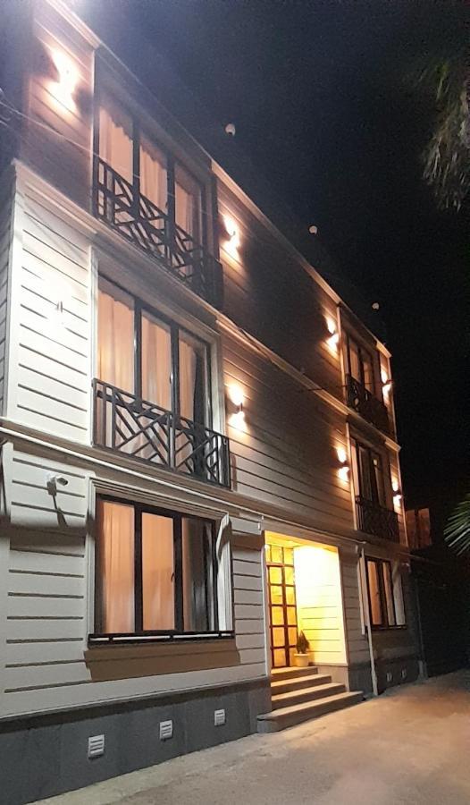 Chogo Hotel Kutaisi Exterior foto