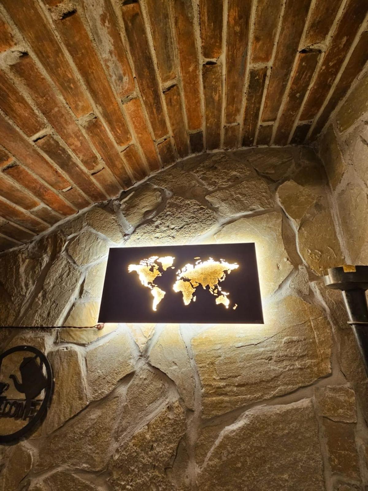 Chogo Hotel Kutaisi Exterior foto
